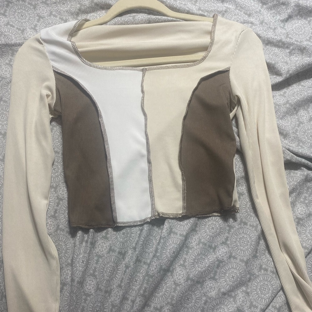 Long sleeve top